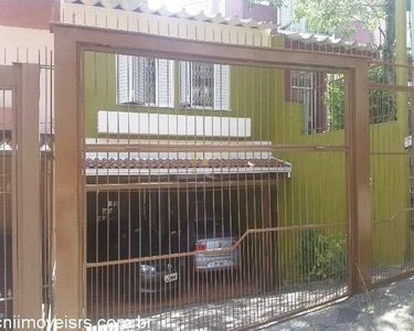 Casa / Sobrado com 3 Dormitorio(s) localizado(a) no bairro Vila Jardim em Porto Alegre