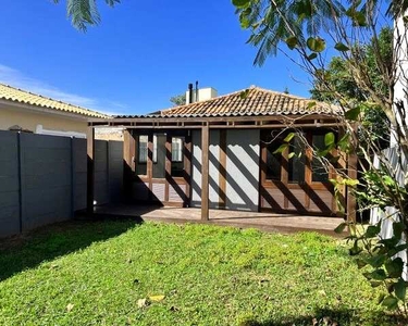 Casa térrea dois dormitórios terreno de 161m2 no Campeche Florianópolis