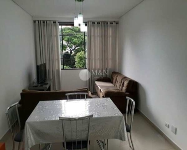 Excelente apartamento a venda com 79m2 sendo 02 dormitórios, totalmente reformado