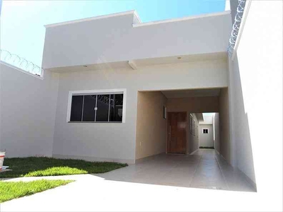 Casa com 3 quartos à venda no bairro Vila Brasília, 120m²