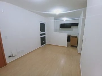 Apartamento com 2 Quartos e 1 banheiro para Alugar, 48 m² por R$ 1.200/Mês