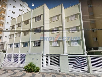 Apartamento com 3 Quartos e 2 banheiros à Venda, 127 m² por R$ 520.000