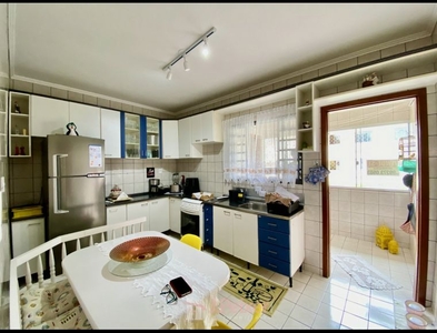 Apartamento no Bairro Água Verde em Blumenau com 3 Dormitórios e 90 m²