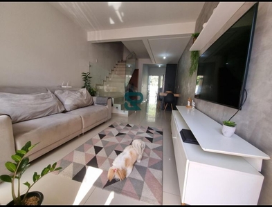 Casa no Bairro Água Verde em Blumenau com 2 Dormitórios e 79.06 m²