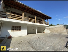 Casa no Bairro Velha Central em Blumenau com 4 Dormitórios