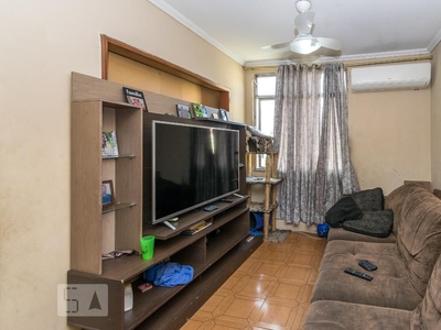 APARTAMENTO no 4º andar com 3 dormitórios