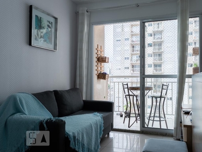 APARTAMENTO no 8º andar mobiliado com 2 dormitórios e 1 garagem