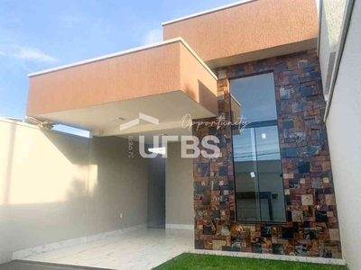 Casa com 3 quartos à venda no bairro Jardim Mariliza, 180m²