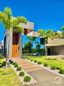 Casa em Condomínio com 4 quartos à venda no bairro Residencial Goiânia Golfe Clube, 456m²