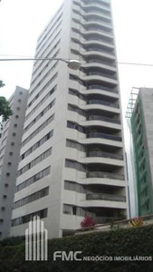 Apartamento Padrão Com 4 Quartos No Edf. Ferreira Lopes