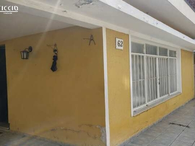 3 dormitórios, 1 suítes, 2 banheiro, 3 vagas na garagem, 149M² de Área Construída