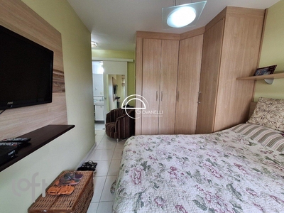Apartamento à venda em Barra da Tijuca com 69 m², 2 quartos, 1 suíte, 1 vaga