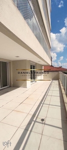 Apartamento à venda em Campo Belo com 165 m², 3 quartos, 3 suítes, 3 vagas