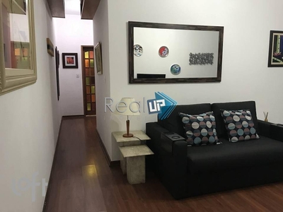 Apartamento à venda em Laranjeiras com 56 m², 2 quartos