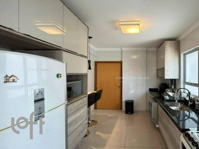 Apartamento à venda em Sagrada Família com 95 m², 3 quartos, 1 suíte, 2 vagas