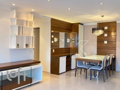 Apartamento à venda em Vila Olímpia com 72 m², 2 quartos, 1 suíte, 2 vagas