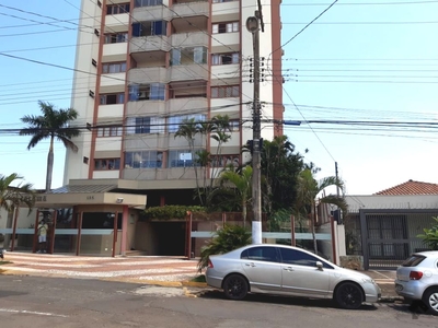 Apartamento com localização central Ed. Taiamã