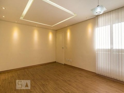 APARTAMENTO no 3º andar com 2 dormitórios e 1 garagem