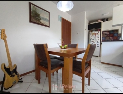 Apartamento no Bairro Velha em Blumenau com 2 Dormitórios e 60 m²