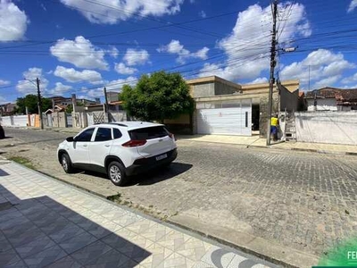 Casa para alugar no bairro Brasília - Feira de Santana/BA