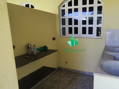 CASA RESIDENCIAL em Montes Claros - MG, Lourdes