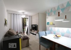 APARTAMENTO no 2º andar com 2 dormitórios e 1 garagem