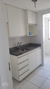 Apartamento à venda em Olaria com 70 m², 3 quartos, 1 suíte, 1 vaga