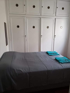 Quarto no Carmo, 5 minutos da Savasi.