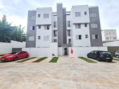 Apartamento com 2 Quartos a Venda, 45m² por R$ 260.000