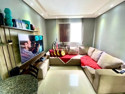 Apartamento com 2 Quartos e 1 banheiro à Venda, 45 m² por R$ 220.000
