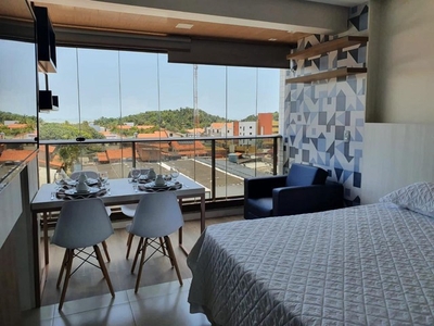 Apartamento mobiliado com 29 mtr² com quarto / sala vista mar na Ave. dos Holandeses