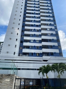 Apartamento para venda possui 60 metros quadrados com 2 quartos em Torre - Recife - Pernam