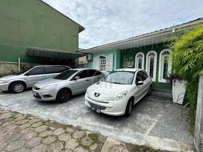 Casa em Centro, Biguaçu/SC de 270m² 5 quartos à venda por R$ 699.000,00