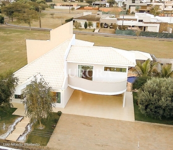 Casa em Estância Cabral, Cambé/PR de 350m² 3 quartos para locação R$ 9.000,00/mes