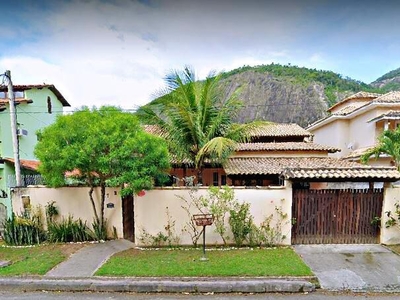 Casa em Itaipu, Niterói/RJ de 224m² 3 quartos para locação R$ 3.150,00/mes