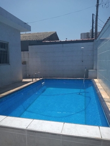 Casa em Vila Tupi, Praia Grande/SP de 250m² 4 quartos à venda por R$ 719.000,00