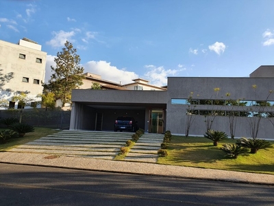 Casa MOBILIADA em Alphaville, Residencial das Minas, 181 m, 3 quartos