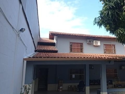 Casa para Venda em Vila Velha, Araçás, 5 dormitórios, 2 suítes, 4 banheiros, 6 vagas