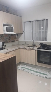 Casa para venda possui 119 metros quadrados com 2 quartos em Jardim Santa Marina - Jacareí