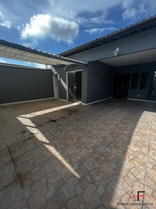 Casa plana com 3 suítes no Jardim das Oliveiras - CA40683