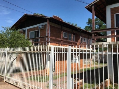 LINDA CASA EM ARUJA