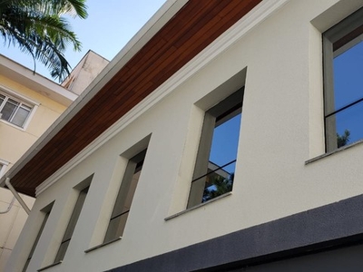 Sobrado para aluguel tem 396 metros quadrados em Pinheiros - São Paulo - SP