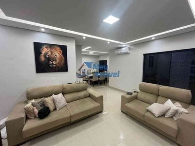 Casa em Condomínio com 3 quartos à venda no bairro Samambaia Norte, 280m²