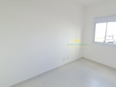 Apartamento com 2 Quartos e 1 banheiro para Alugar, 40 m² por R$ 1.300/Mês