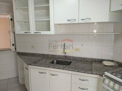 Apartamento com 2 Quartos e 2 banheiros para Alugar, 58 m² por R$ 1.800/Mês