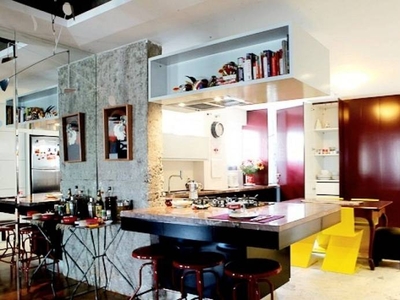 Apartamento com 2 Quartos e 3 banheiros para Alugar, 120 m² por R$ 8.000/Mês
