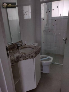 Apartamento com 3 Quartos e 2 banheiros para Alugar, 77 m² por R$ 2.800/Mês
