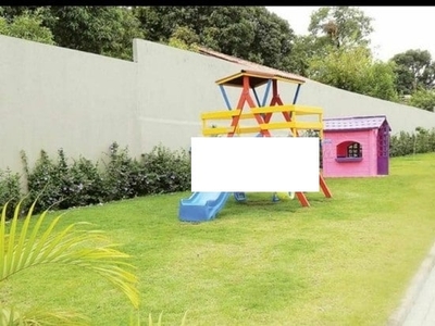 Casa de Condomínio com 4 Quartos e 3 banheiros para Alugar, 120 m² por R$ 2.500/Mês