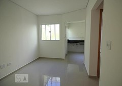 CASA EM CONDOMÍNIO com 2 dormitórios e 2 garagens