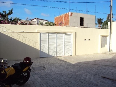 Apartamento com 2 dormitórios para alugar, 45 m² por R$ 550,00/mês - Barroso - Fortaleza/C